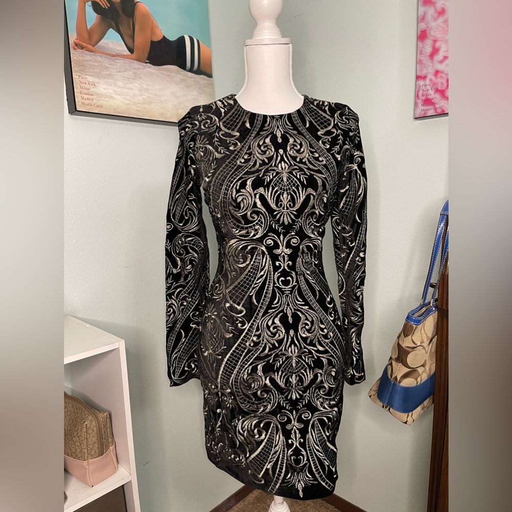 Alexia Admor Elegant Black and Silver Patterned Dress